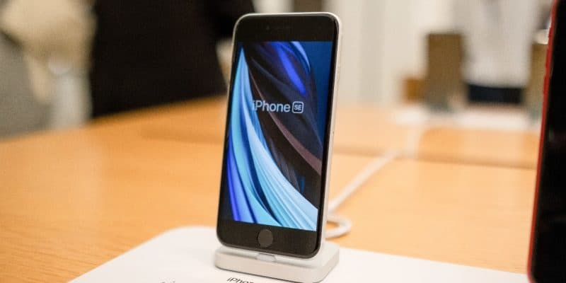 Rośnie sprzedaż iPhone'a SE 2020